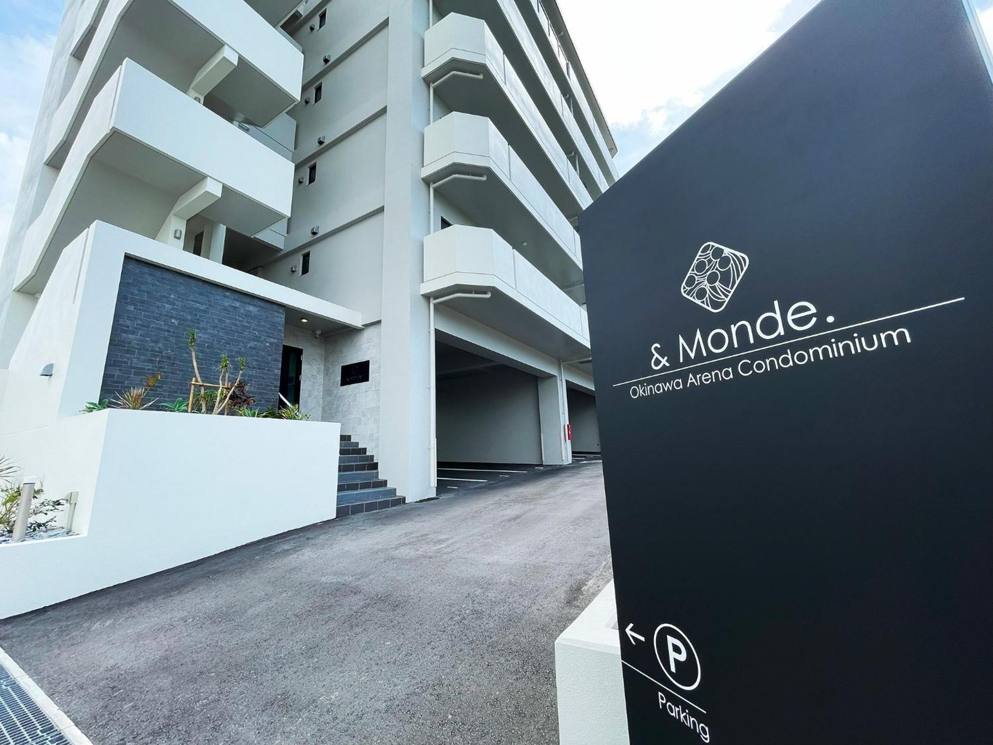 ＆Monde. Okinawa Arena Condominium Exteriör bild