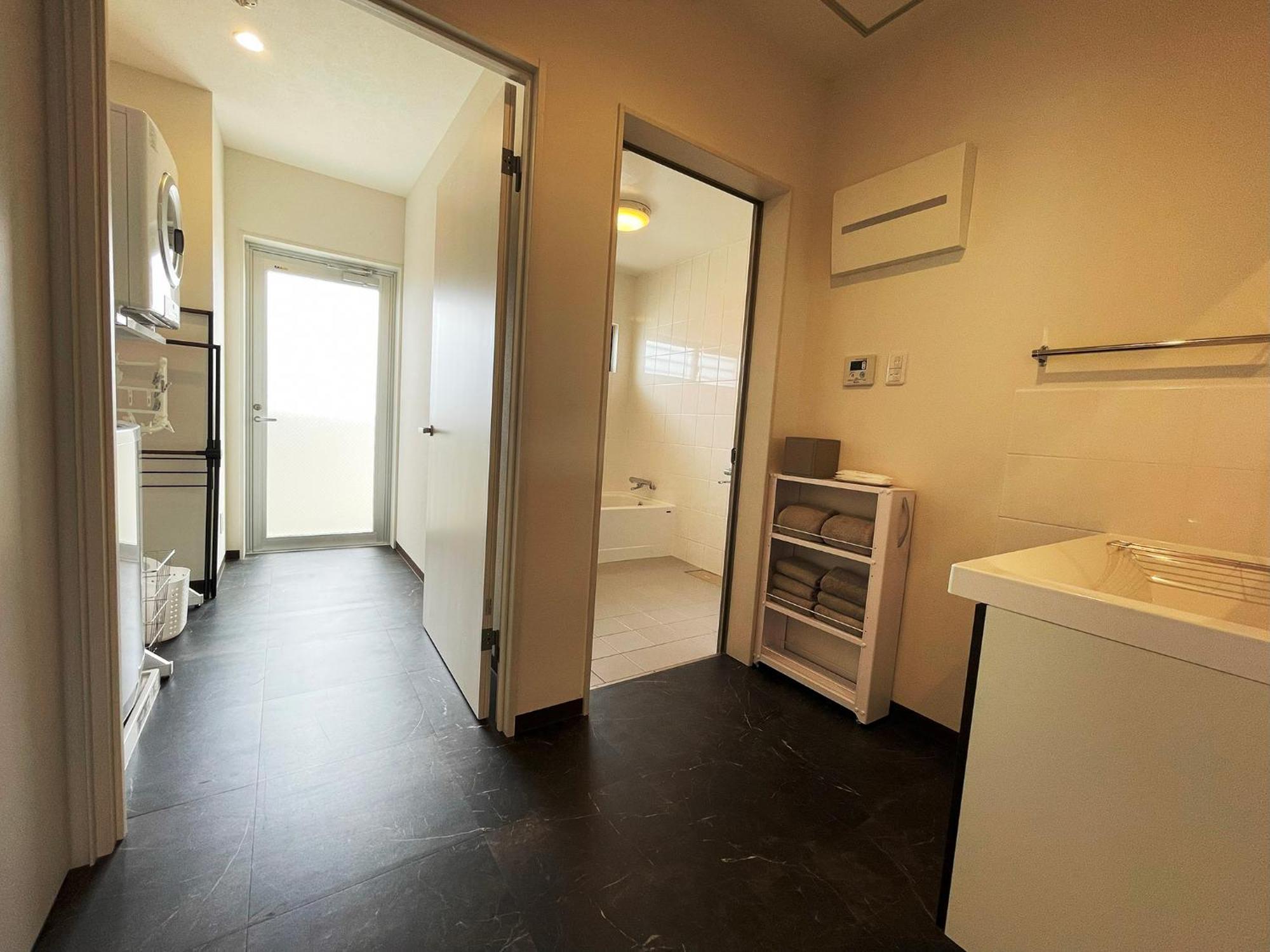 ＆Monde. Okinawa Arena Condominium Exteriör bild